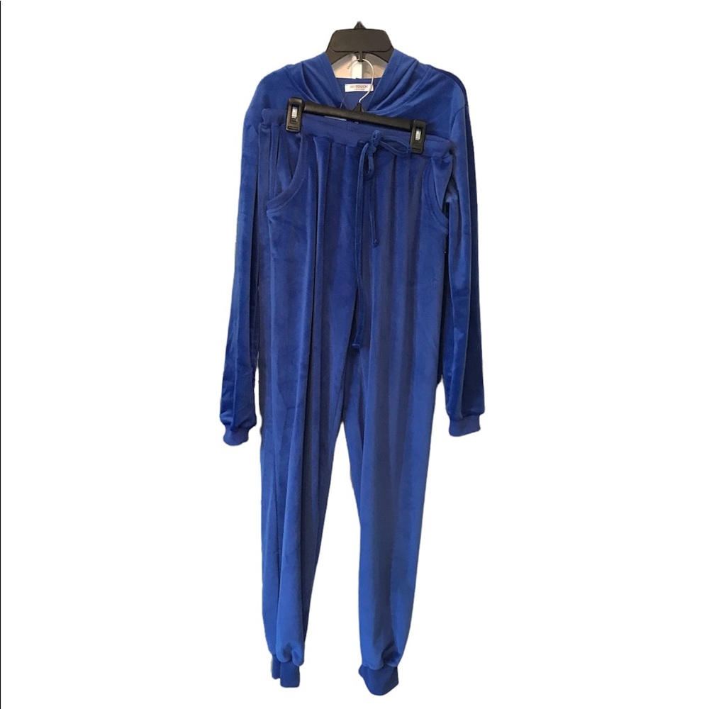 Women set